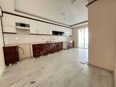 Engin Emlak'tan Asansörlü 4+1 Geniş E.banyo'lu Kiralık Daire