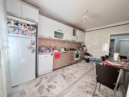 Lider Emlak'tan Teras Balkonlu Kat Konumunda 4+1 Satılık Daire