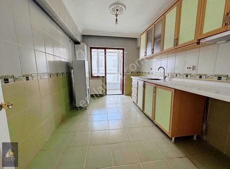 // Özçam'dan█ Katta 3+1 Okul Yanı Güney Cephe Masrafsız Kiralık