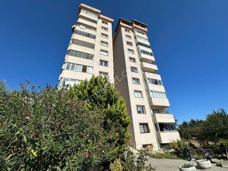 Beylikdüzü Marmarada Gelişim Sitesinde 3+1 145 M2 Satılık Daire