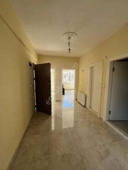 Yenidoğan Gazi Devlet Üstünde Kiralık 2+1 Daire