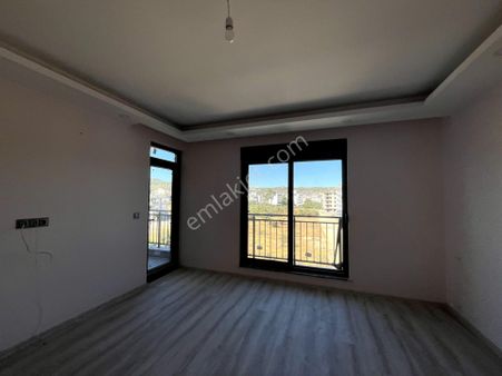 Travmaya Yürüyüş Mesafesi Sıfır Fırsat 2+1 Daire