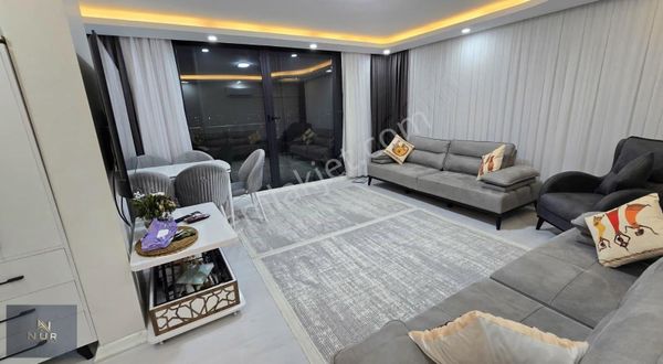 Bayraklı Çevreyolu Yakını 1+1 Geniş Manzaralı Satılık Daire