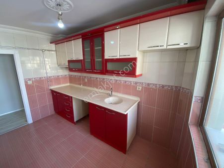 Pınarbaşı Mh Pazara Yakın 3+1 Bağımsız 2. Ara Katta Asansörlü Daireeeeee