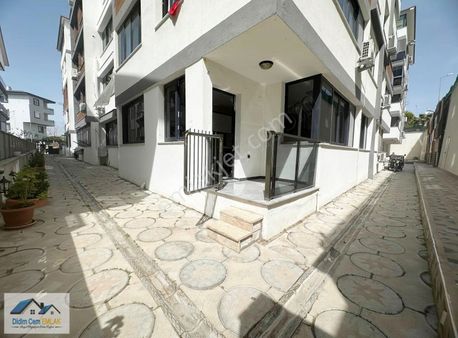 Havuzlu Sitede Müstakil Girişli Y. Giriş Kiralık 2+1 Daire