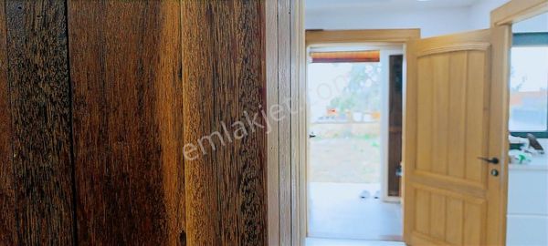 Çiğli Evka 2 'de Özel Yapım Tripleks Villa Satılık