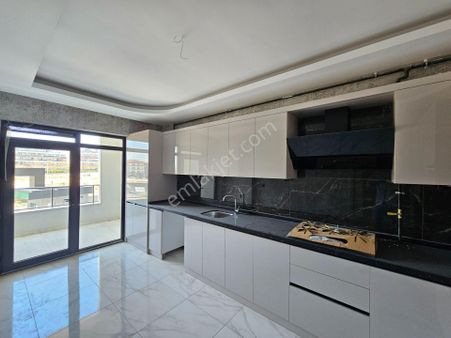 Beyhekim Mahallesinde 4+1 Site İçerisinde Satılık Lüx Sıfır Daireler