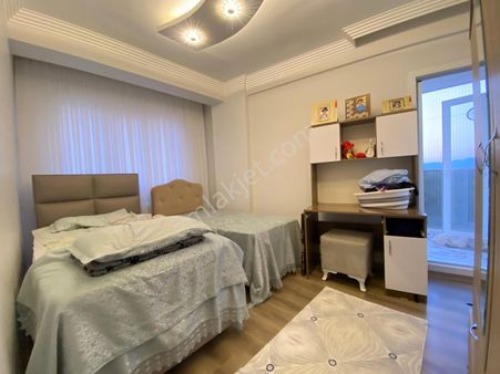 🏡atatürk Mahallesi 🏡 ✅3+1 125 M2 5 Katlınım 5 Katı ❇️kombi Petekli