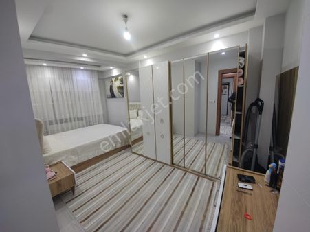 🏡atatürk Mahallesi 🏡 ✅3+1 135 M2 5 Katlınım 2 Katı ❇️kombi Petekli