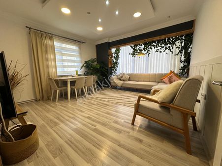 İstanbul House'dan B.evler'de Masrafsız Ön Cephe 2+1 Ara Kat