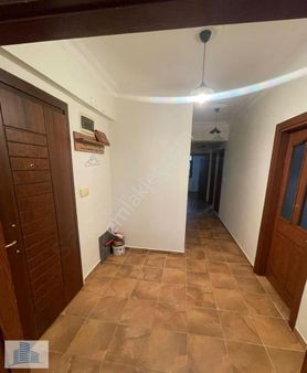 T&r Gayrimenkul Den Postane Esentepede Büyük 3+1 Kiralık Daire