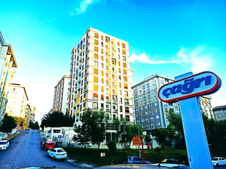 Pusula Gayrşmenkulden Cadde Üzeri 2+1 Temiz Fırsat Daire