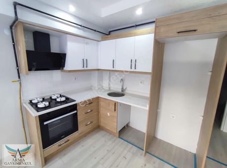 Şemikler İzban Yakını Yeni Binada Çift Banyolu 2+1