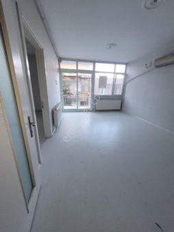 Tarihi Asansör Yakını Full Bakımlı Kiralık Daire