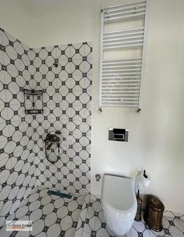 Çengelköy Çınaraltı'na Adım Mesafede Satılık Daire