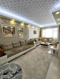 Satılık 3+1 Arakat Kırmızıtoprak Mah.asansörlü Bakımlı Daire