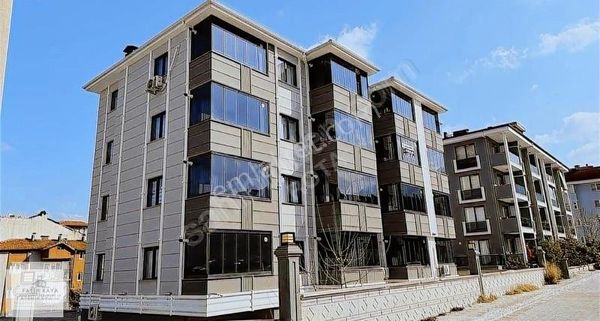 Rota Dan Üniversite Bölgesinde Acil Satılık Fırsat Apart