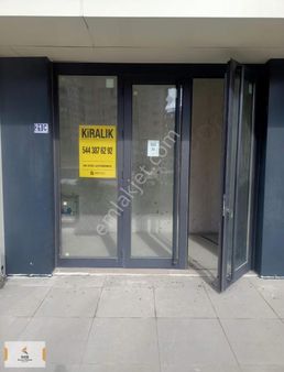 Meram Tema Şehirde Cade Cepheli Kiralık Dükkan