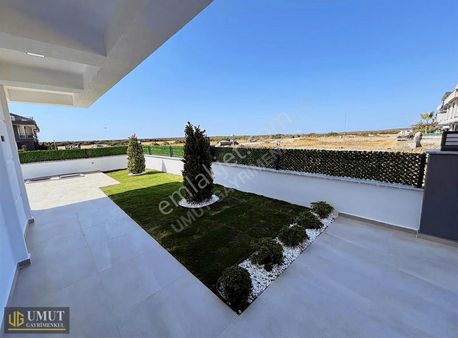 Didim Efelerde Havuzlu 3+1 Villa