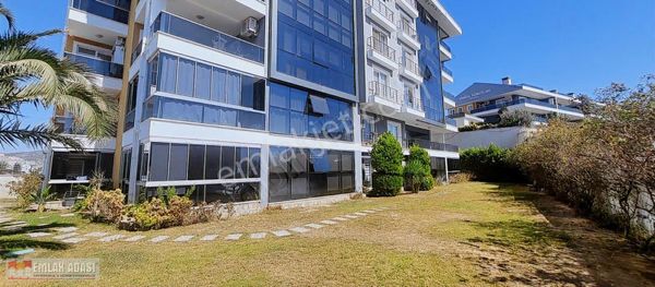 Kusadası Havuzlu Manzaralı Genıs Lux Daıre