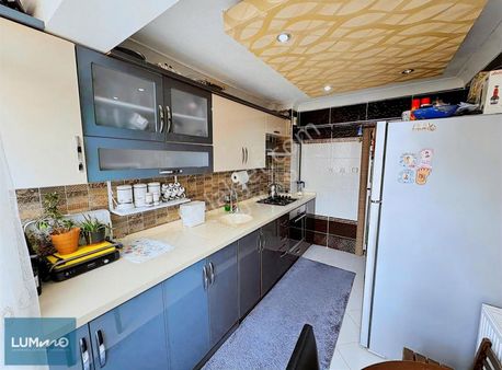 Yeni Bina 3 Cepheli Özel Kapalı Garajlı Ful Yapılı Ara Katta 3+1