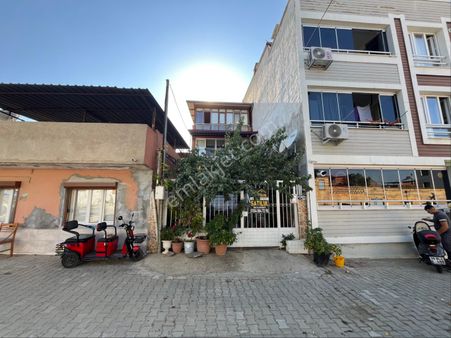 A Plus Gayrimenkulden 3 Katlı 6+2 Satılık Müstakil Ev