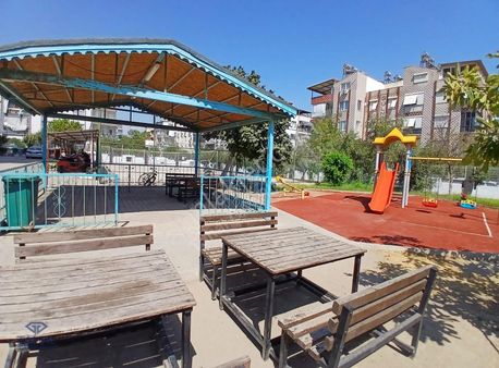 Dutlubahçede Satılık Havuzlu Güvenlikli 2+1 115m2 Site İçi Daire