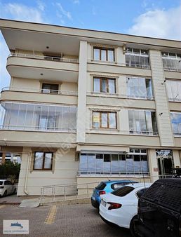 Yazır Mahallesi Şafak Caddesi Kiralık Daire