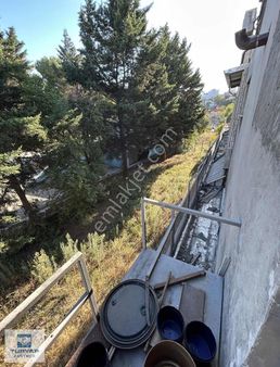 Eyüpsultan Topçularda 450m2 Kapalı Alanı Olan Komple Satılk Bina