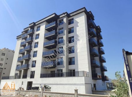 Harmandalı Cadde Üzerinde 2+1 Kapalı Mutfak Süper Lüks Daire..