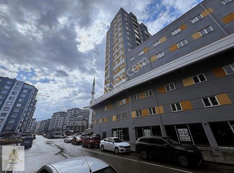 Kaşüstü Merkezde Satılık Dükkan