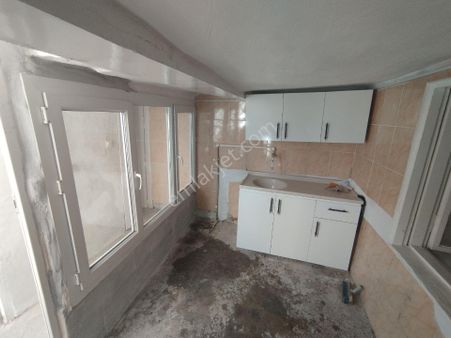 Aydın Söke Kemalpaşa Mah. Teraslı 1+1 Kapalı Mutfak Kiralık Müstakil Ev