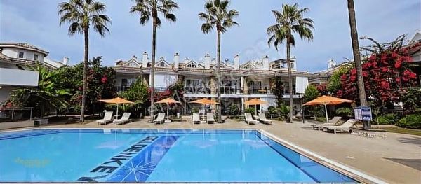 Çalış Plajına 300 Mt! Avantajlı, Havuz Manzaralı 2+1 Dubleks