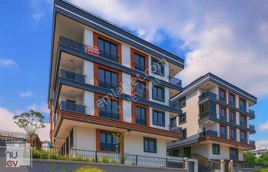 Butik Konsept Yeni Binada Marina'ya Yakın Bahçe Katı 2+1-nuev