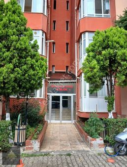 Beylikdüzü Cumhuriyet Mh. Kiralık Eşyalı 3+1 Daire