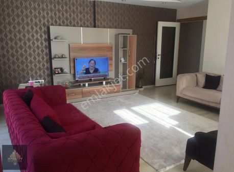 Büyükçekmece'de Pınartepe Rezidans'da Kiralık 4+1 Dubleks Daire