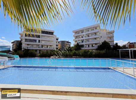 Site İçinde Kredi Sorunu Olmayan Aquapark Havuzlu 3+1 Daire