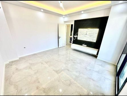 Karahasanlı Mahallesinde Bölge Hastanesine 200 Mt Mesafede Sıfır Daireler