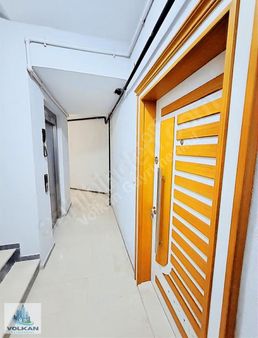 Uğurmumcu Mh 3+1 120m2 Sıfır Balkonlu Yüksek Girişi Daire