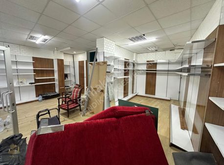 Bölge Emlak'tan Alt Kaynarcada İyi Konumda Kiralık 70 M2 Dükkan