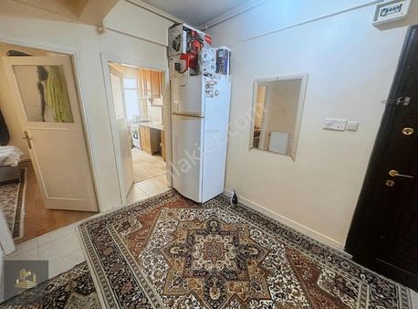 Bölge'den Alt Kaynarcada Merkezi Çok İyi Konumda Ara Kat 2+1