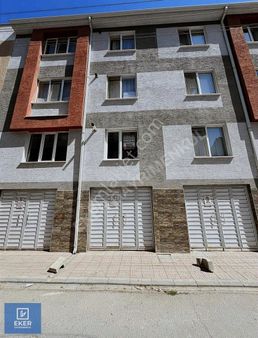 Kumlubel Mahallesi Esenli Cad. Merkezi Konumda Kiralık Geniş 2+1