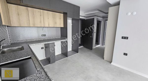 Nş Gayrimenkul Hakan Dan Satılık 2+1 Daire İstiklal Mahallesi