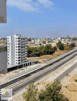 Hekimköy~bulvarında~1+1~sıfır~oturuma~hazır~site~içerisi