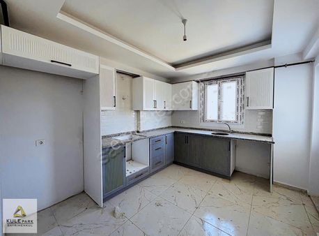 Yenı Yapı Kapalı Mutfak Azkatlı Ebeveyn Banyolu Lüx 2+1