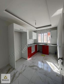 Sofudede'de Azkatlı Kapalı Mutfak 2+1