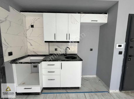 Kulepark~farkıyla~5~katlı~1+1~geniş~balkonlu~bulvar'a~yakın~