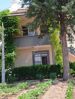 Kuzenler'den Satılık Bahçeli 1.500 M2 3+1 Müstakil Ev