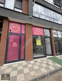 Eı-sütlüce'de İşlek Caddelerin Kesişiminde 35m2 Kiralık Dükkan