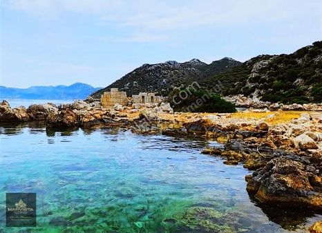 Marmaris Taşlıca'da Denize Sıfır Koy (kargir Bina Ve Zeytinlik)